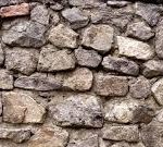 What is stone wall in construction?